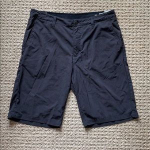 Size 32 4-way stretch Volcom hybrid board shorts